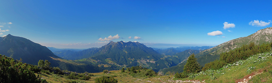 La conca di Oltre il Colle con le sue montagne